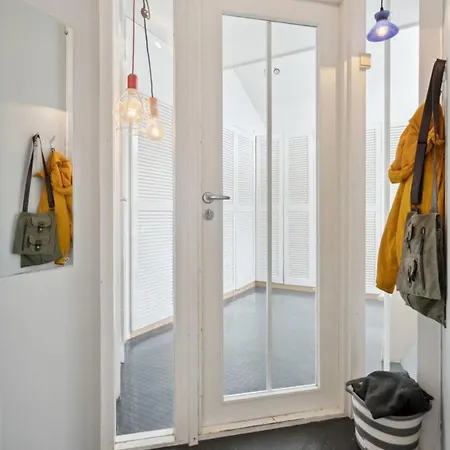 Urban Architectural Retreat - Newly Renovated Apartamento *